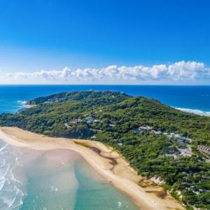 4 James Cook Apartments - renovated beachside pad
