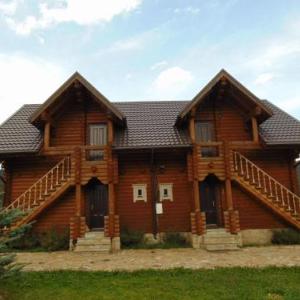 Leoslav Apartments