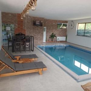 Villa Adanis