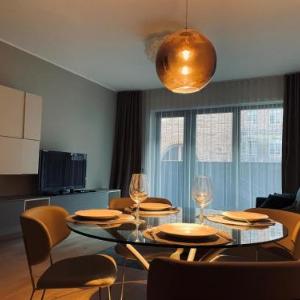 Dream Stay - Executive Apartment with Balcony