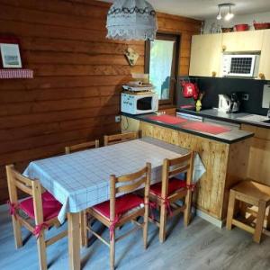 Duplex confortable 3 pièces balcon ouest et parking sécurisé à Châtel - FR-1-198-104