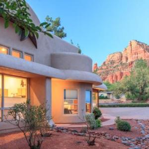 Sunrise House - Sedona Chapel District