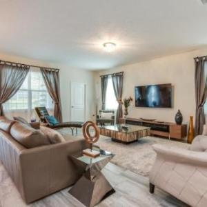 Resort-Style Family Retreat Private Pool Near Disney