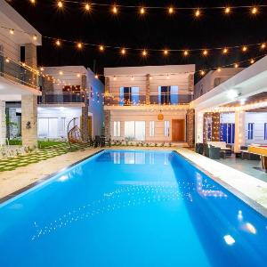 8br Private Villa In Sosa - 2 Mins From Nightlife