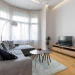 Designer Dream Home In The Center w 2BR/2Bath Budapest