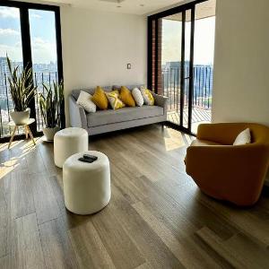 Avellino 3BR Zona 10 Luxury Suite - Pool Gym & View