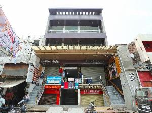 OYO 16904 Hotel Maharaja Palace, Aligarh