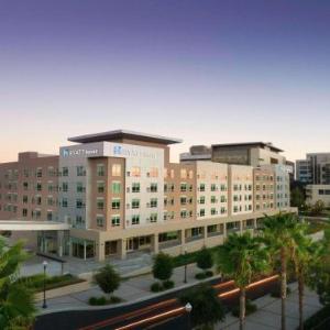 The Paramount Los Angeles Hotels - Hyatt House LA - University Medical Center