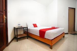 RedDoorz near Mal Abepura, Jayapura
