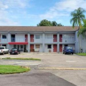 Hotels near Okeechobee Agri-Civic Center - Lakeview Inn & Suites Okeechobee