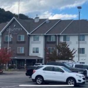 Country Inn & Suites by Radisson Charleston South WV