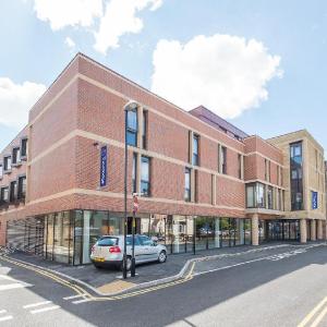 Travelodge Harrogate West Park