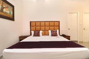 OYO 14832 Hotel Rooftop, Zirakpur