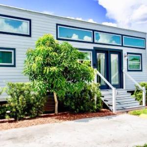 Orlando Lakefront Tiny Houses