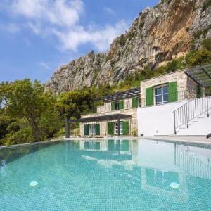Villa 2M