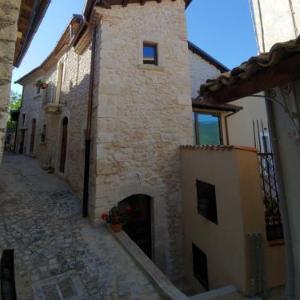 Castello di Fagnano -Albergo Diffuso & SPA