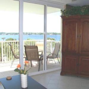 Destin West Sandpiper Bld 501 Bay side Condo