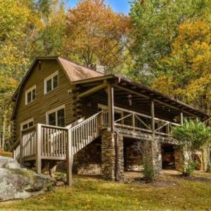 Hendersonville Vacation Rentals Deals At The 1 Vacation Rental