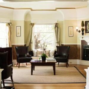 Hotels near Gundlach Bundschu Winery - 1801 First Luxury Inn