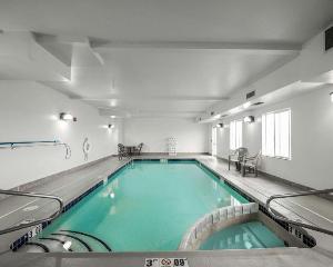 Rodeway Inn & Suites Salina KS, Salina