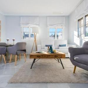 Genteel Home Giralda