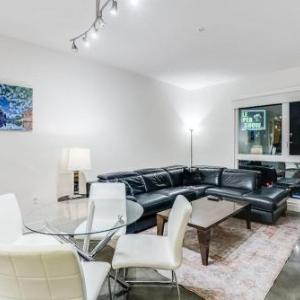 Elegant Hollywood 1BD Pool Parking Gym