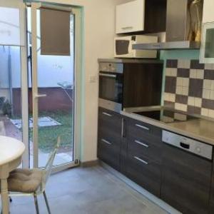 Apartment with garden in Barbariga