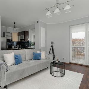 Dwupoziomowy Apartament Żmigrodzka z Tarasem w Poznaniu by Noclegi Renters