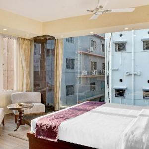 Premium The Crystal Chinar Park