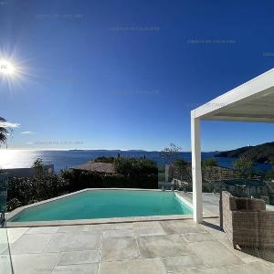 Villa moderne avec piscine et climatisation - FR-1-100-328