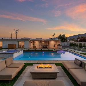 Sunny Vista Pool And Spa Home With Mountain Views