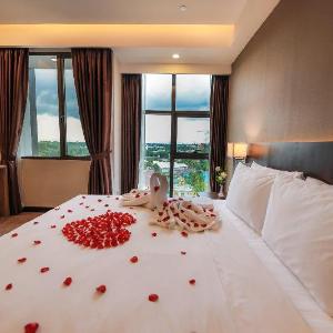 Hlaine Tet Hotel