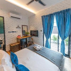 Carnarvon Suites