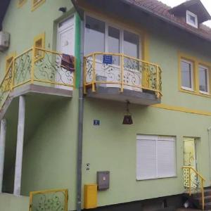 House with 4 bedrooms in Zagreb with wonderful city view furnished garden and WiFi