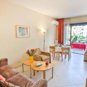 LE FRANCE-MASSENET AP3015 by Riviera Holiday Homes