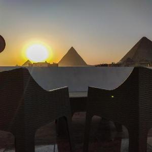 Pyramids Top Inn