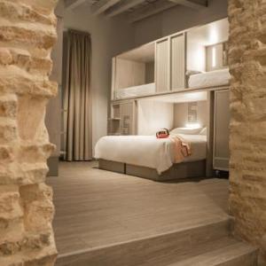 Room Salvador