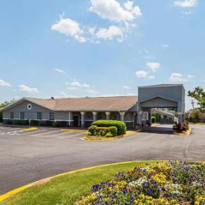 Quality Inn & Suites Greenville - Haywood Mall