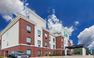 Holiday Inn Express & Suites Longview South I-20, an IHG Hotel, Longview