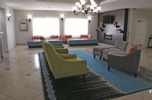 La Quinta by Wyndham Orange, Orange