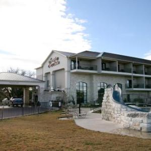 The Backyard at Fritztown Hotels - Hampton Inn By Hilton & Suites Fredericksburg