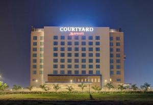 Courtyard by Marriott Surat, Surat