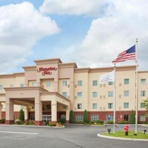 Hotels near The Beverly Kingston - Hampton Inn By Hilton Kingston