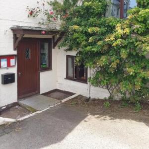 The Royal Bath and West of England Showground Hotels - the old red lion