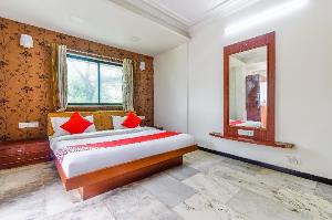 OYO 45753 Hotel President Inn, Trimbak