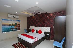 OYO 43897 Redstone, Gwalior