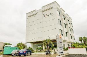 Capital O 47631 Hotel The Orange Flag, Aurangabad