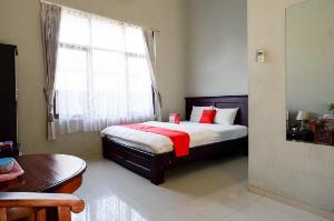 RedDoorz Syariah near Menara Kudus, Kudus