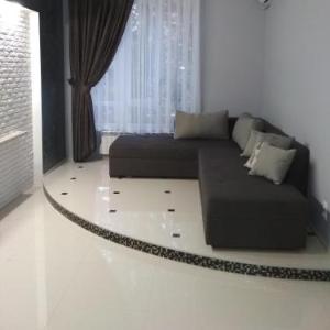 Apartment on Tytova 8