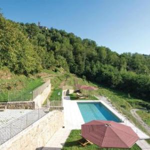 Awesome home in Pescia w/ Outdoor swimming pool 5 Bedrooms and Outdoor swimming pool